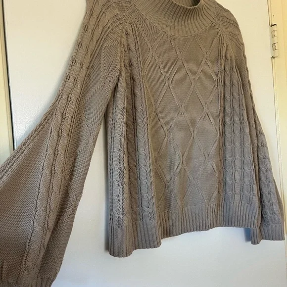 Women's Cable Knit Sweater - Tan - Picture 2 of 3